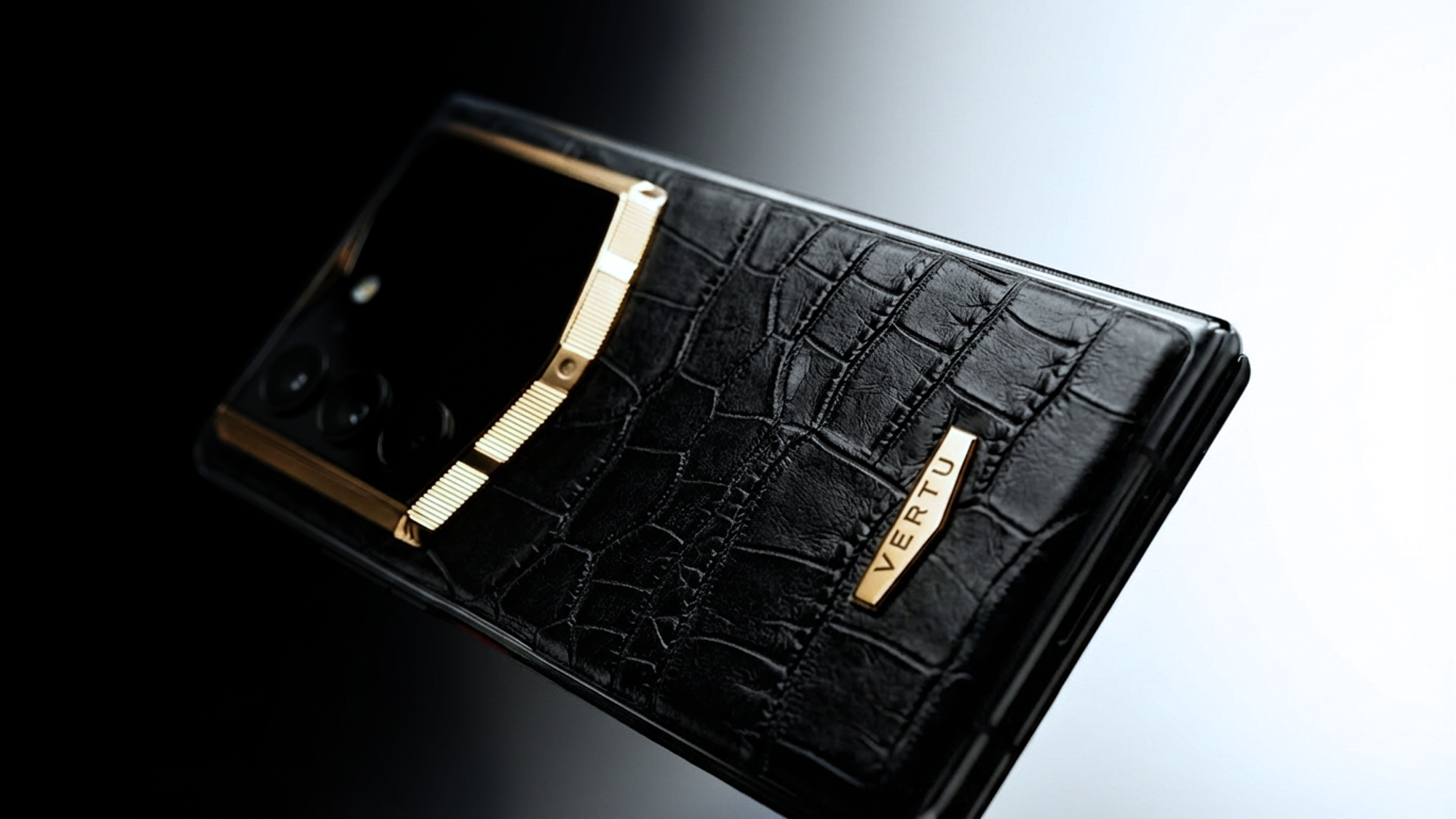 Thin foldable phone hinge detail illustrating why the thinnest foldable phone still needs strength