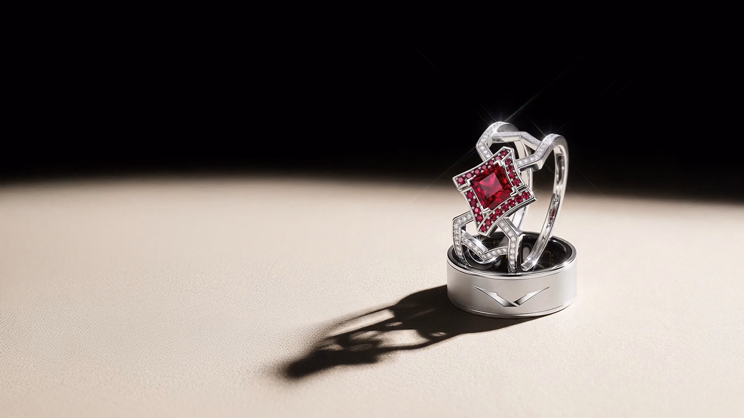 Best smart jewelry for women 2026 buyer's guide